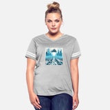 Motocyclette futuriste survolant pont cybepunk